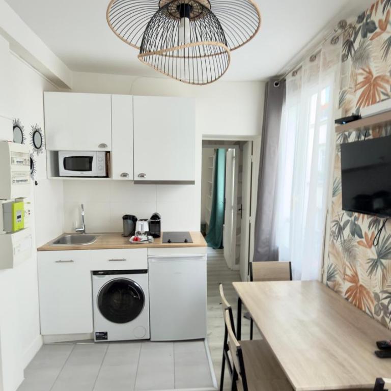Vibrant Pigalle Red Light District I Moulin Rouge I Cafés & Nightlife - Appartement 2 Chambres Deluxe - 4