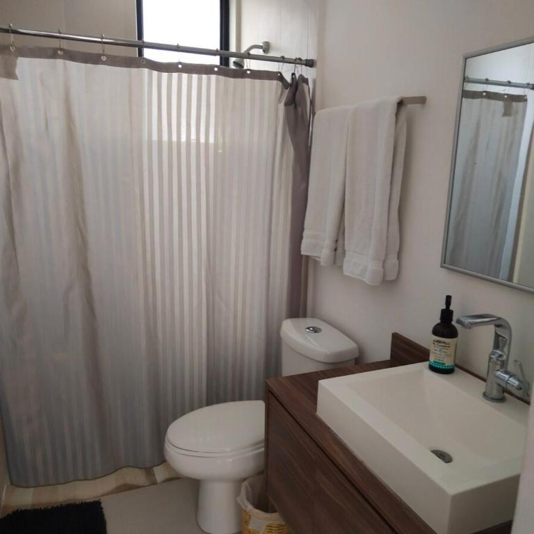 Impeccable Apartment in Downtown MTY with Private Parking Space - Three-Bedroom Apartment - 2