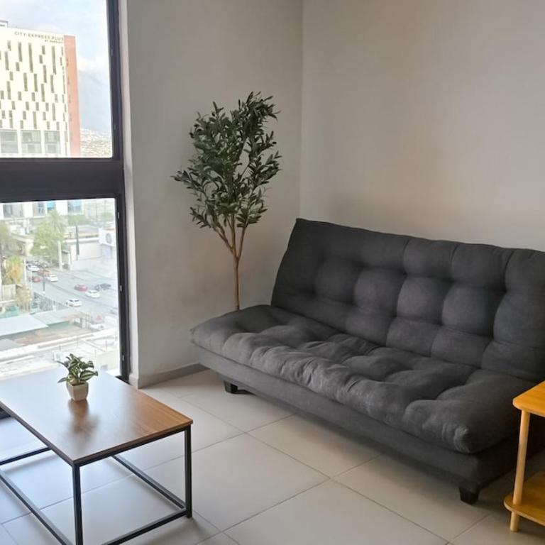 Impeccable Apartment in Downtown MTY with Private Parking Space - Three-Bedroom Apartment - 16