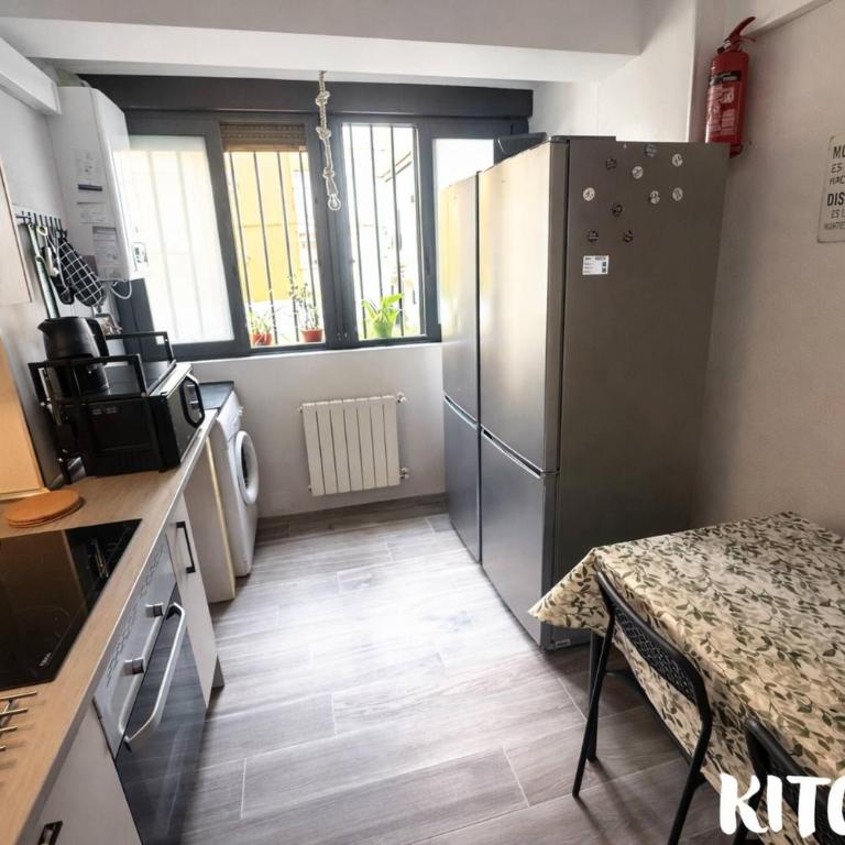 Cozy Private Room in Modern Madrid Apartment - Double or Twin Room - 3