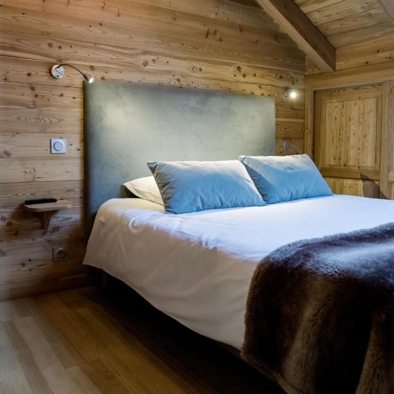 CHALET EVEREST Les CHALETS D'HINOUKA SERRE CHEVALIER-CHANTEMERLE 200 m des pistes - Chalet 3 Chambres - 21