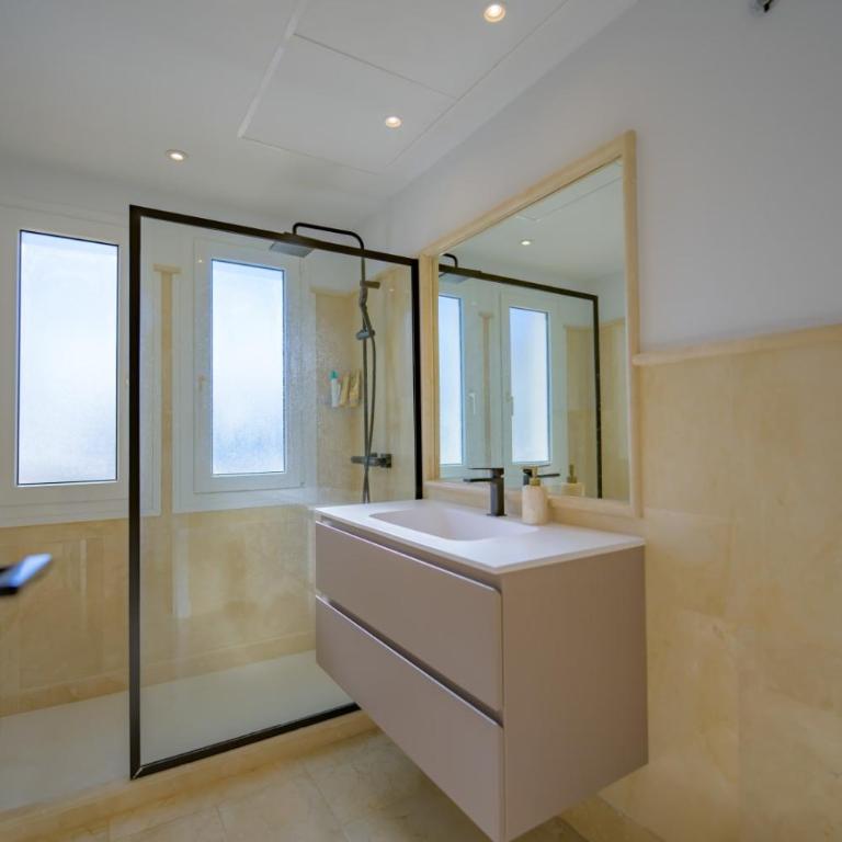 Luxurious 3-Bedroom Penthouse in Los Monteros Marbella - Apartamento - 18