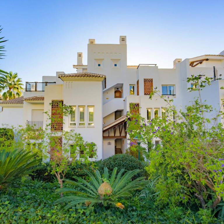 Luxurious 3-Bedroom Penthouse in Los Monteros Marbella - Apartamento - 32