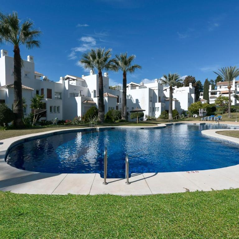 Luxurious 3-Bedroom Penthouse in Los Monteros Marbella - Apartamento - 40