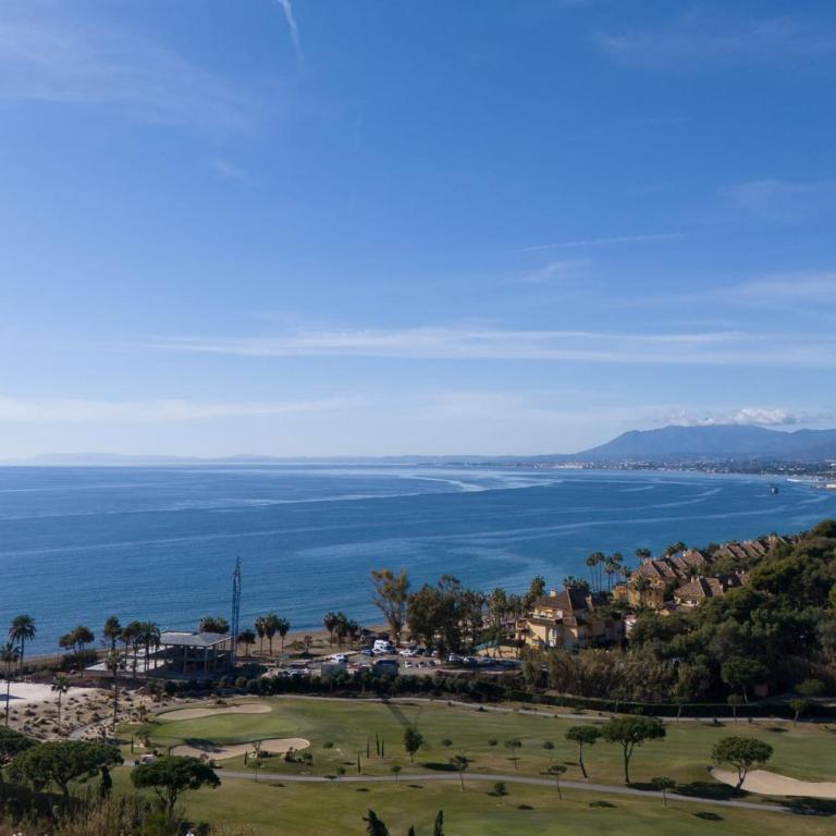Luxurious 3-Bedroom Penthouse in Los Monteros Marbella - Apartamento - 47