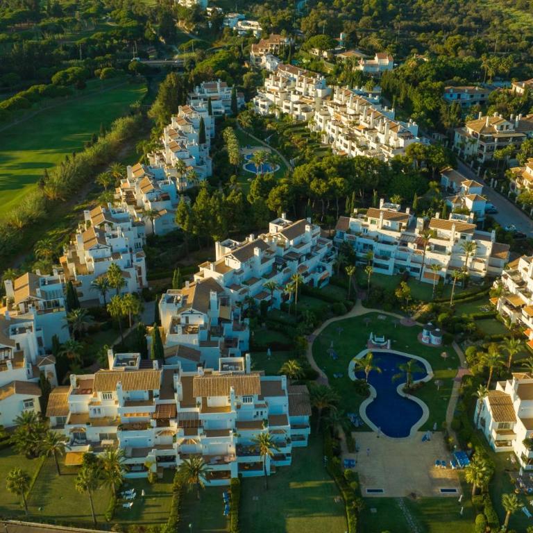 Luxurious 3-Bedroom Penthouse in Los Monteros Marbella - Apartamento - 51