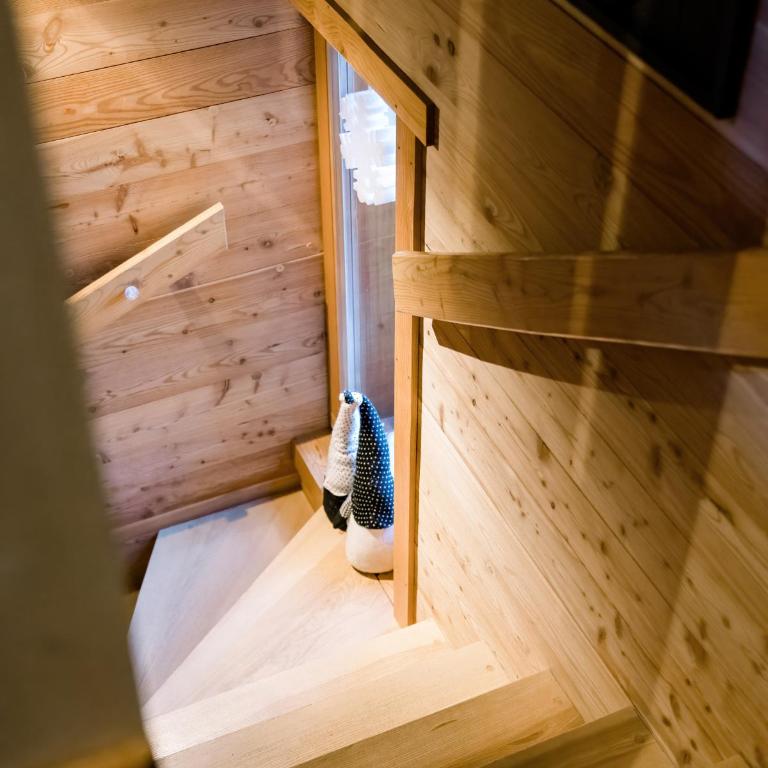 CHALET EVEREST Les CHALETS D'HINOUKA SERRE CHEVALIER-CHANTEMERLE 200 m des pistes - Chalet 3 Chambres - 12