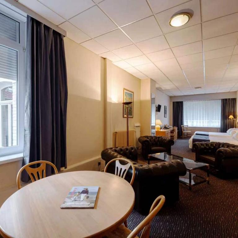 Metropol Hotel - Chambre Familiale - 2
