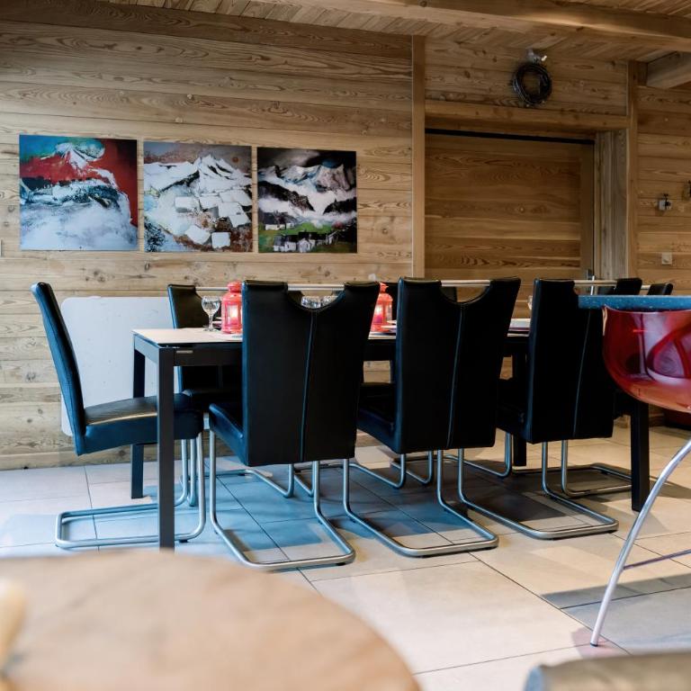 CHALET EVEREST Les CHALETS D'HINOUKA SERRE CHEVALIER-CHANTEMERLE 200 m des pistes - Chalet 3 Chambres - 5