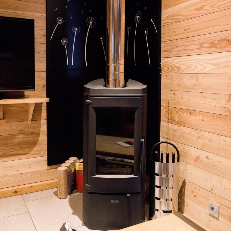 CHALET EVEREST Les CHALETS D'HINOUKA SERRE CHEVALIER-CHANTEMERLE 200 m des pistes - Chalet 3 Chambres - 8
