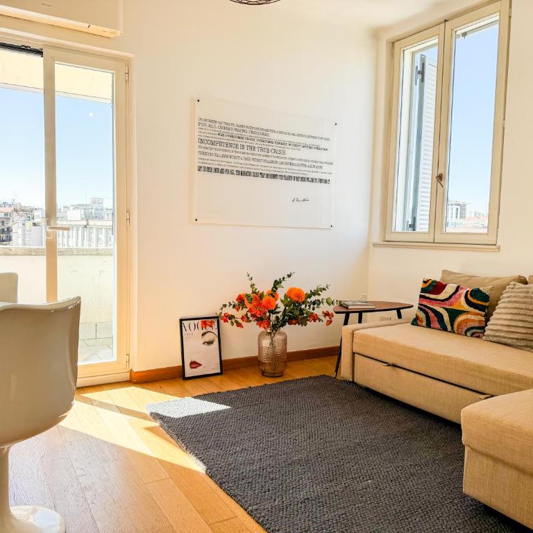 Brera Elegant 5th Floor Flat with Balcony - Appartamento con 1 Camera da Letto - 16