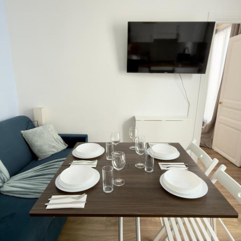 Easy Access to Central Paris - 5 min Metro Line 7, La Vilette Park nearby - Deluxe Apartment mit 1 Schlafzimmer - 17