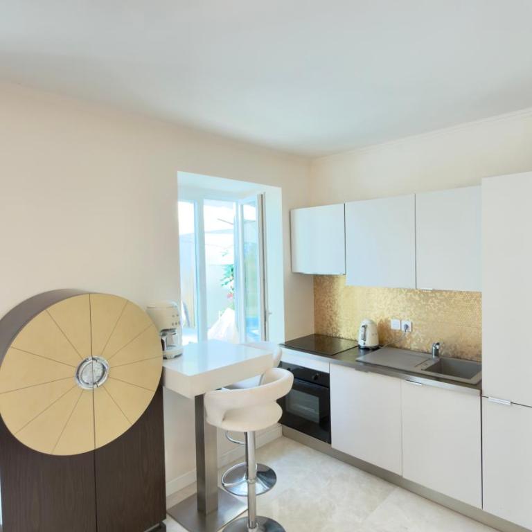 Monaco 2bdr luxury apartment, private garden&pool - Appartement 2 Chambres - Vue sur Mer - 14
