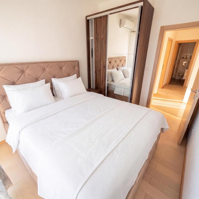 Sea Breeze Becici - Chambre Familiale - Vue sur Mer - 4