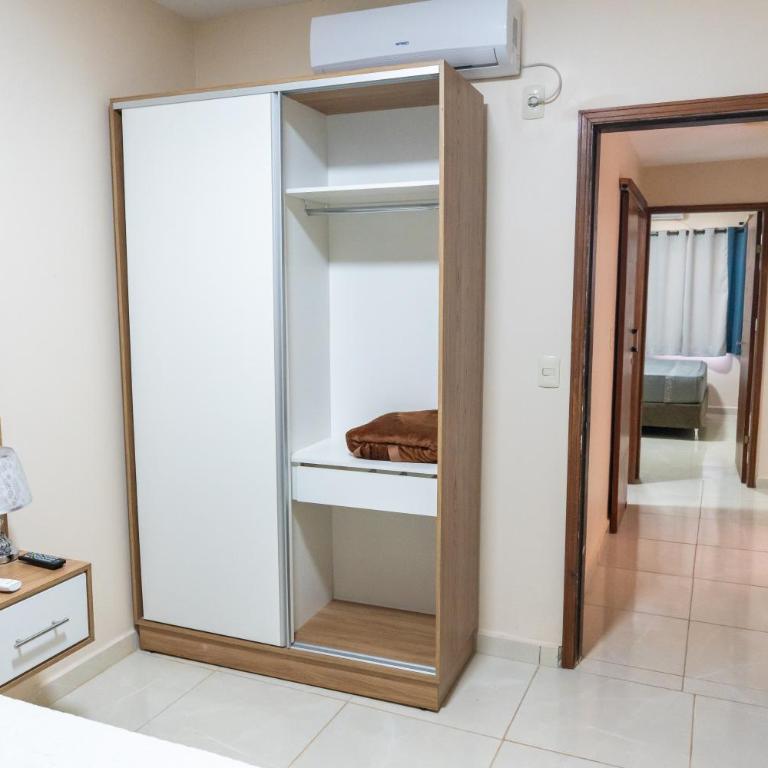 New Apart Hotel Ciudad del Este - Three-Bedroom Premium Apartment with Balcony - 10