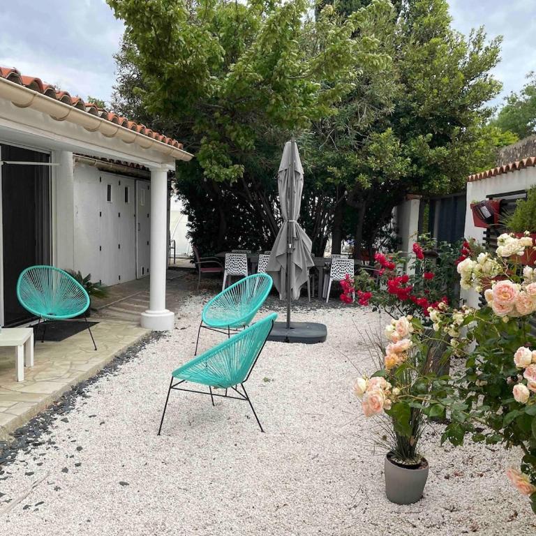 Villa avec piscine proche des grands buffets - Villa - 30