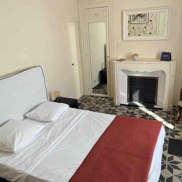 Villa avec piscine proche des grands buffets - Villa - 31