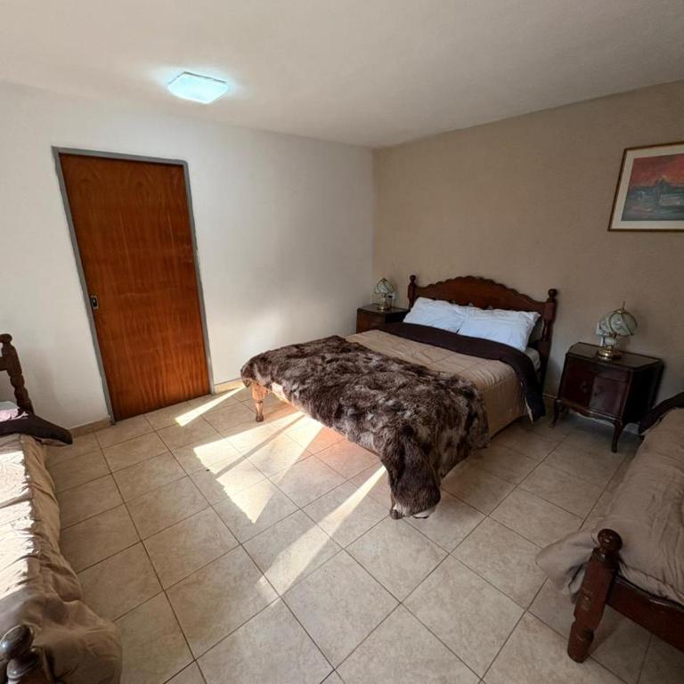 EDELWEISS, Casa Quinta en Monte Grande, Buenos Aires, EZEIZA AIRPORT, GARDEN, SWIMMING POOL - Habitación cuádruple - 7
