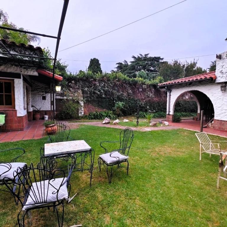 EDELWEISS, Casa Quinta en Monte Grande, Buenos Aires, EZEIZA AIRPORT, GARDEN, SWIMMING POOL - Habitación cuádruple - 29