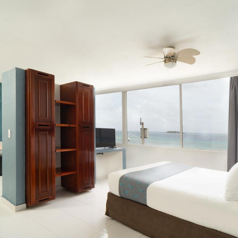 Calypso Beach Hotel - Suite con vistas al mar - Cama extragrande - 1