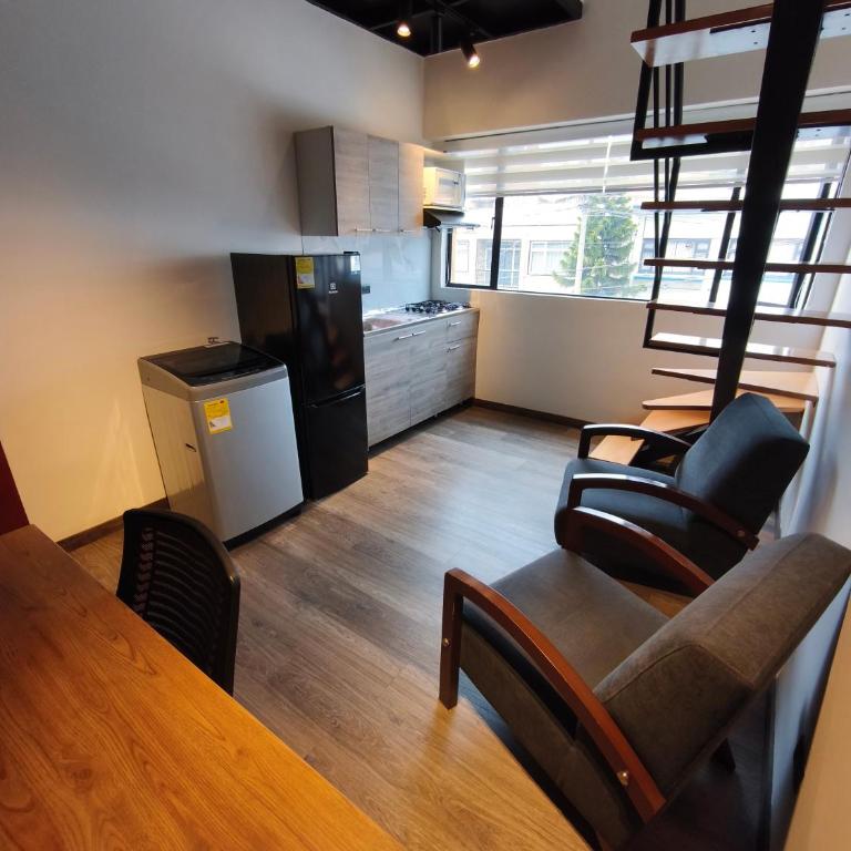 Elegantes apartaestudios cerca al estadio y movistar arena - Apartamento de 1 dormitorio - 2