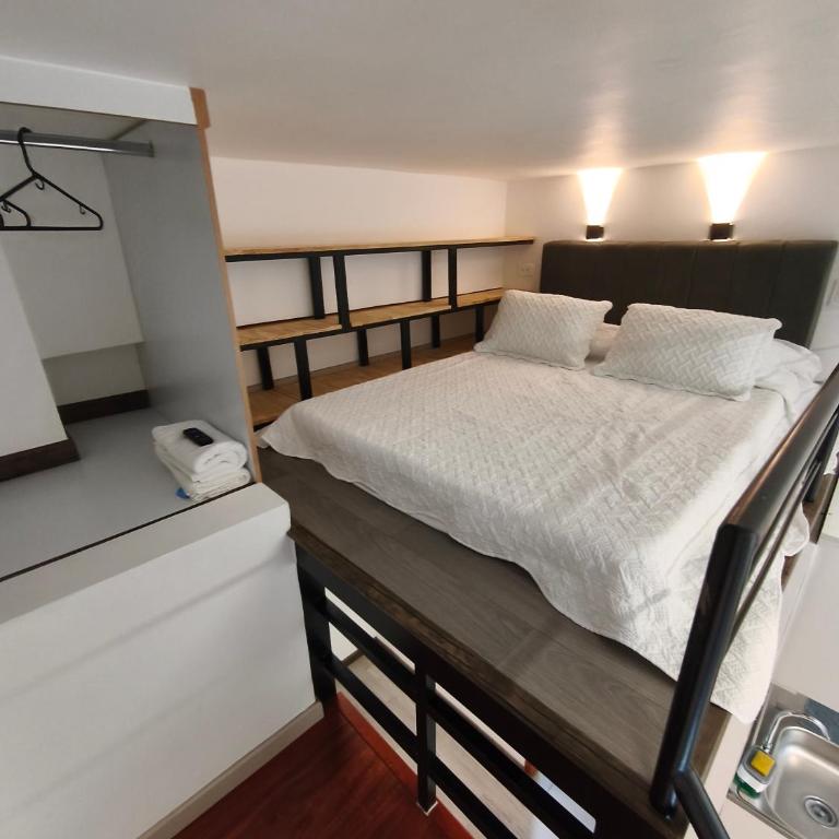 Elegantes apartaestudios cerca al estadio y movistar arena - Apartamento de 1 dormitorio - 8