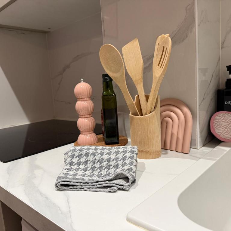Cocon rénové près du tram - Appartement 1 Chambre - 12