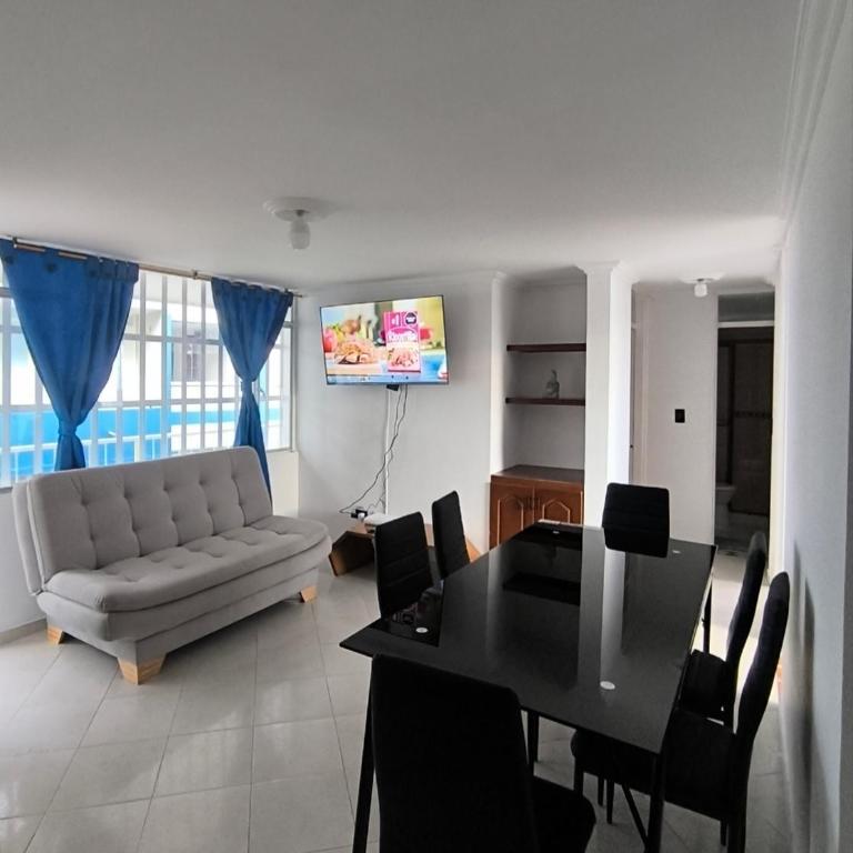 Brisas de fusagasuga - Two-Bedroom Apartment - 5