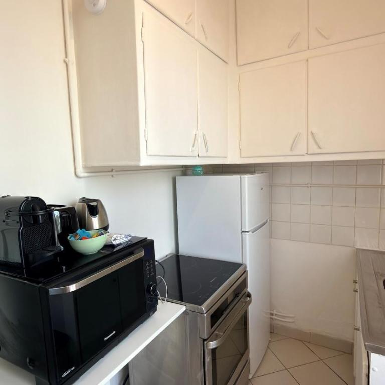 Cozy Studio Near Paris with Terrace, 10 min to Metro - Standard Studio - 7