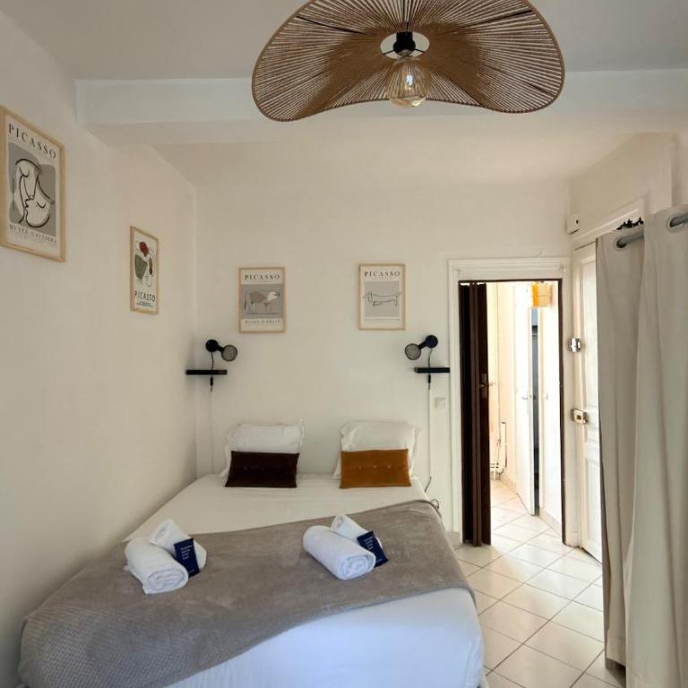 Cozy Studio Near Paris with Terrace, 10 min to Metro - Standard Studio - 10