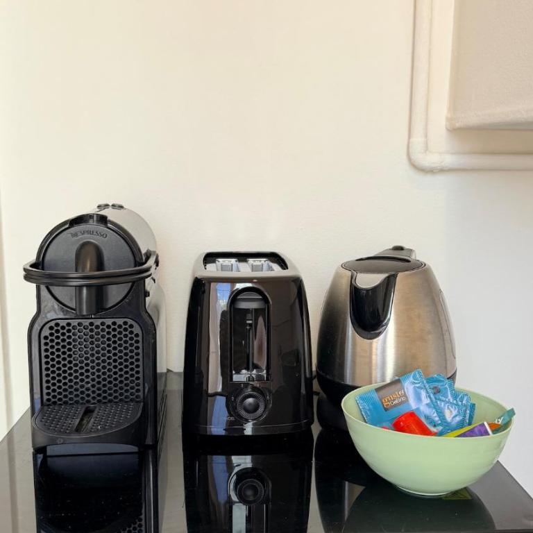 Cozy Studio Near Paris with Terrace, 10 min to Metro - Standard Studio - 11