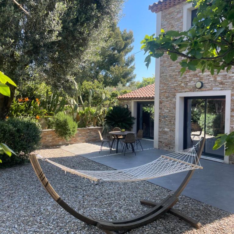 Villa des sablettes à 200m de la Mer - Villa 2 Chambres - 1
