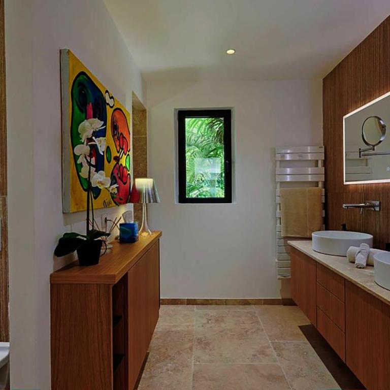 Private Luxury Villa Minutes from the Beach - Villa - 9