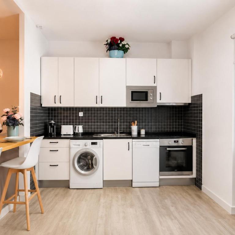 Exclusive Apartment between Old Town & Guggenheim!! Private Parking - Apartment - 7