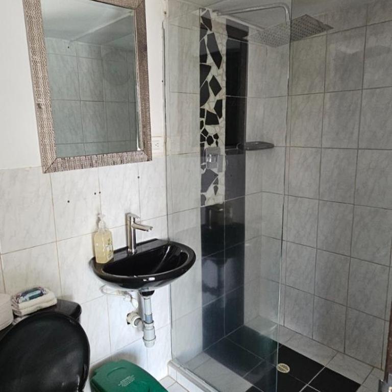 Luxuty Suite #9 JACUZZI n Bath - Apartamento de 1 dormitorio - 3