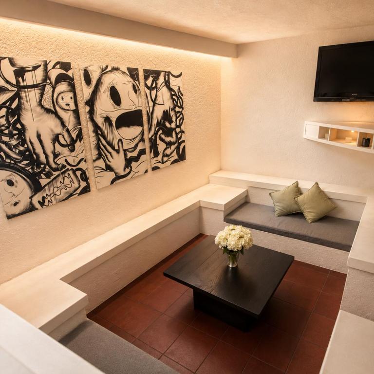 Stylish Loft special for a World Cup Stay - One-Bedroom Apartment - 6