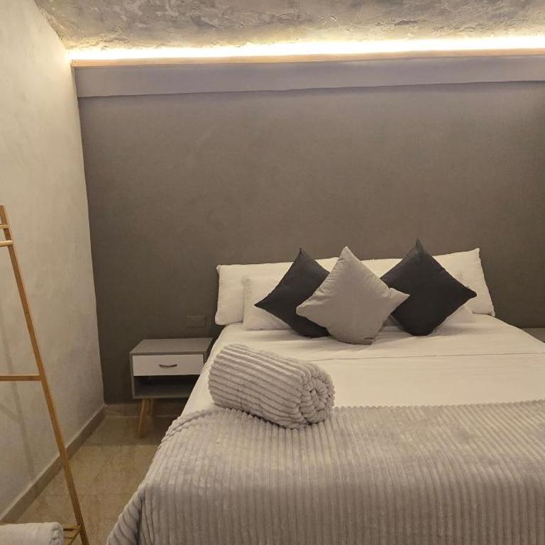 Agena Cabrero - Habitación Doble - 2