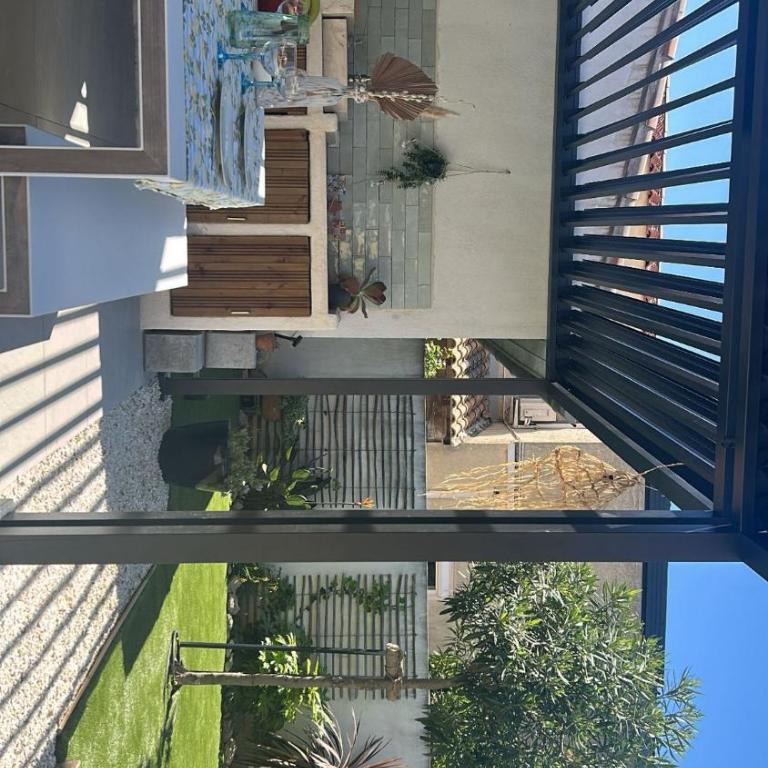 Sea View Villa - Rooftop - Pool - Sea within walking distance - Carro - Villa - 29