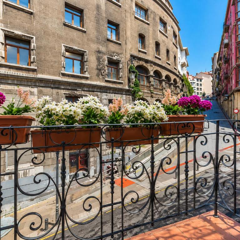 Exclusive Apartment between Old Town & Guggenheim!! Private Parking - Apartment - 12