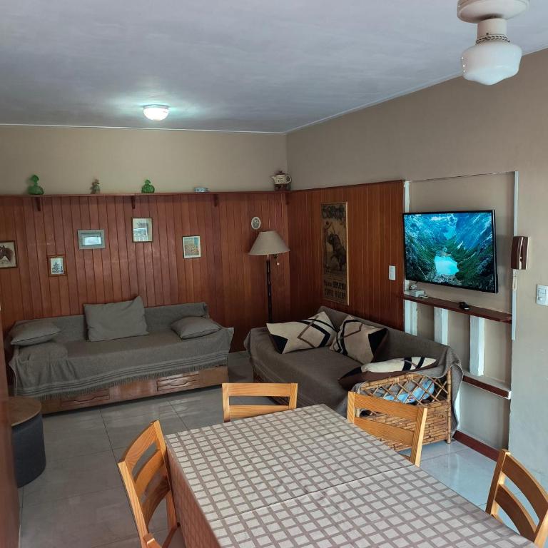 Depto Güemes y la costa - Two-Bedroom Apartment - 8