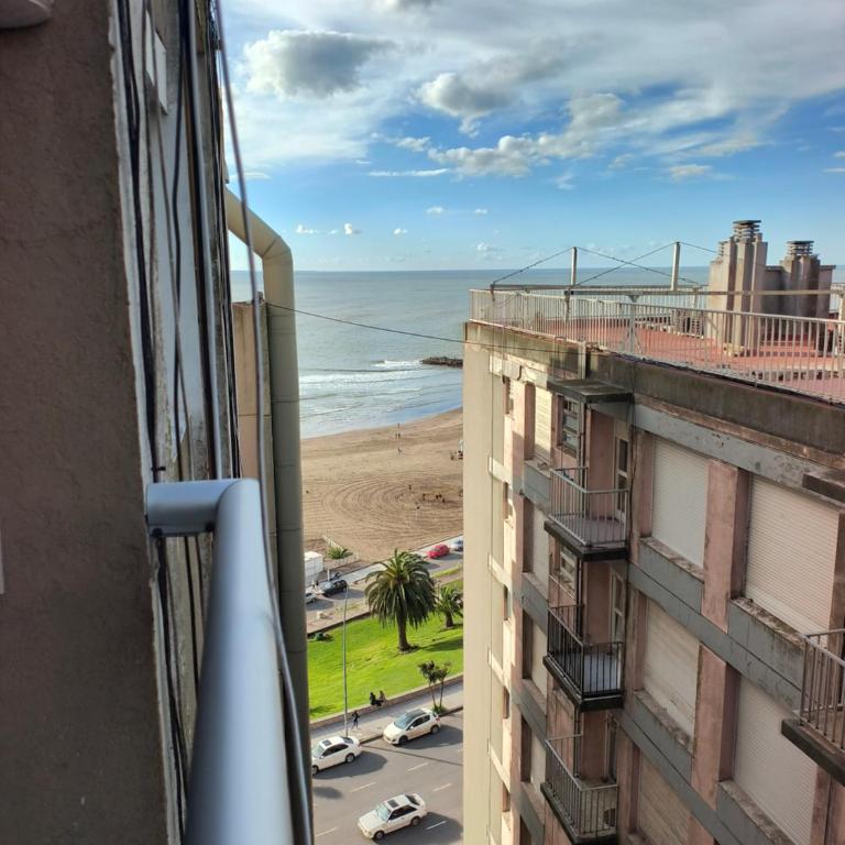 Depto Güemes y la costa - Two-Bedroom Apartment - 3