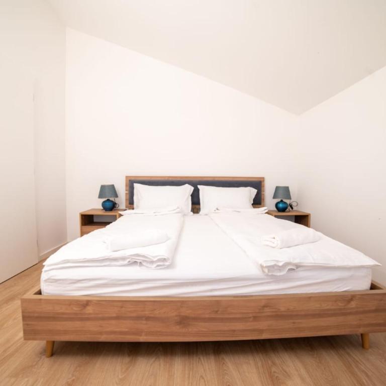 Villa Bari - Apartman sa 1 Spavaćom Sobom - 85
