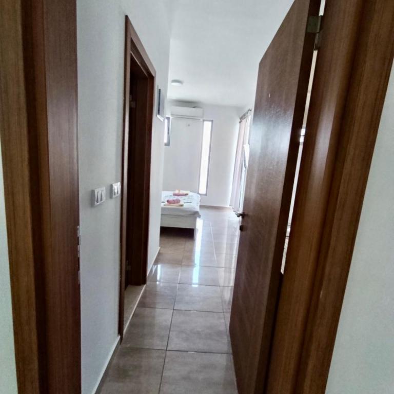 Green Retreat - Apartment with Balcony - 2
