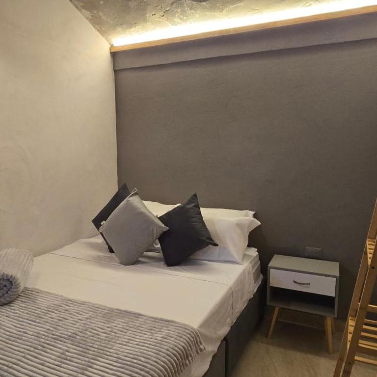 Agena Cabrero - Habitación Doble - 5