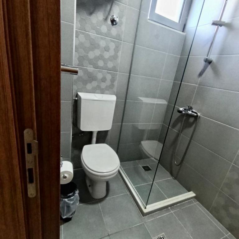 Green Retreat - Two-Bedroom Apartment with Balcony - 19