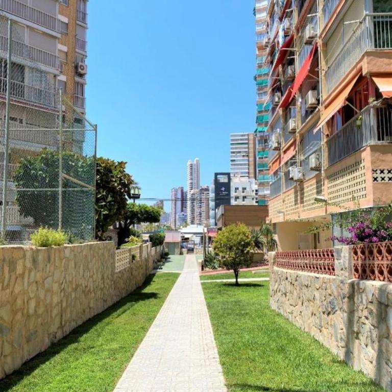Carabelas 2 Benidorm - Apartamento de 2 dormitorios con vistas a la bahía - 13