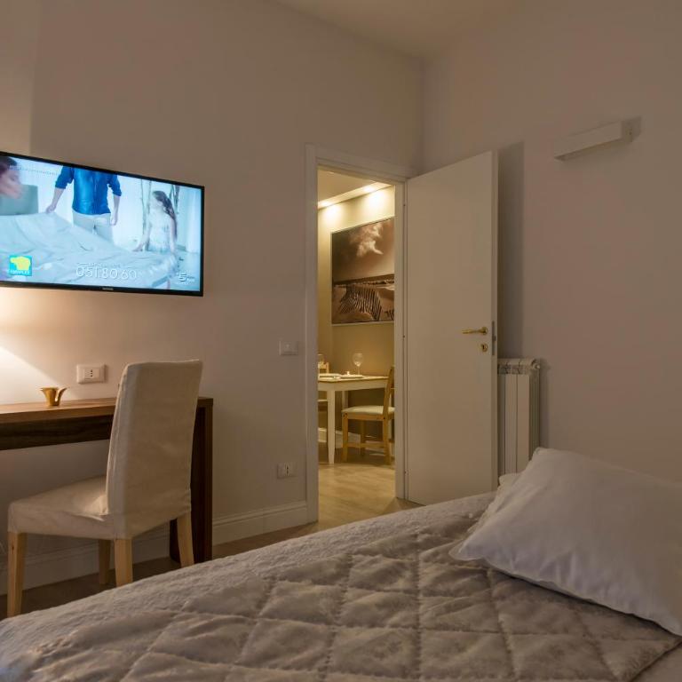 Aruna Suites - One-Bedroom Apartment with Garden - 5