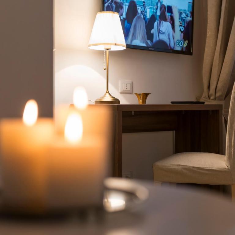 Aruna Suites - One-Bedroom Apartment - 8