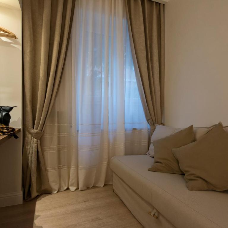 Aruna Suites - One-Bedroom Apartment - 10