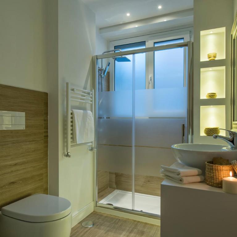 Aruna Suites - One-Bedroom Apartment - 14